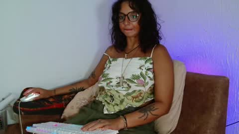 myamillor online show from April 11, 8:57 pm