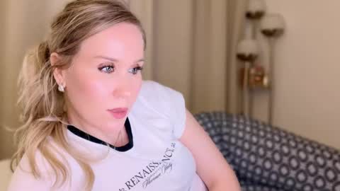 Mya-be Yours P online show from December 28, 10:02 pm