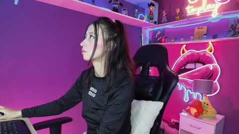 Milly Cute online show from April 4, 4:11 am