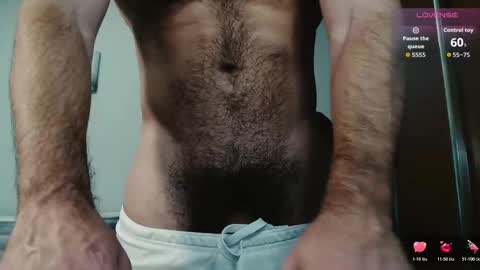 Snapshot of myhairymacho chatting on December 17, 7:42 pm Juan OF myhairymacho online show from December 17, 7:42 pm