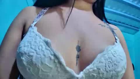 Snapshot of myhoney_hot chatting on November 8, 3:29 am myhoney_hot online show from November 8, 3:29 am