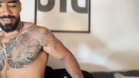 Myke esthetic online show from December 4, 11:35 pm