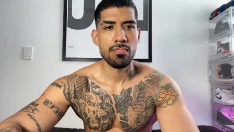 Myke esthetic online show from October 4, 1:31 pm