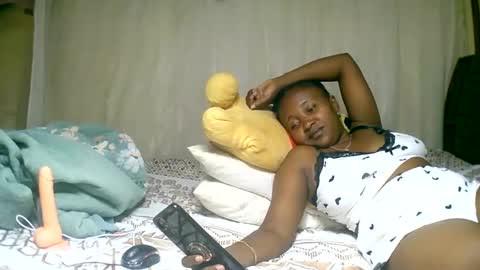 Snapshot of mylindasweet chatting on January 5, 10:32 am linda online show from January 5, 10:32 am