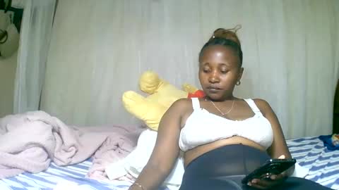 Snapshot of mylindasweet chatting on January 19, 3:21 pm linda online show from January 19, 3:21 pm