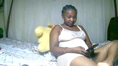 Snapshot of mylindasweet chatting on March 4, 5:03 pm linda online show from March 4, 5:03 pm