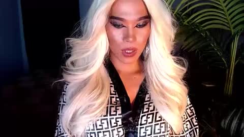 Snapshot of mylovingsofia chatting on February 25, 8:51 pm GODDESS SOFIA take me private show or passwordshow i cum to you online show from February 25, 8:51 pm