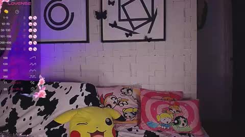 mynameisnikki_ online show from September 15, 5:07 am