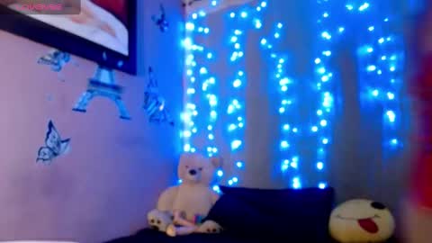 Snapshot of myomi_nix chatting on January 18, 3:09 am myomi online show from January 18, 3:09 am