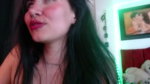 Snapshot of myomi_nix chatting on January 27, 10:38 am myomi online show from January 27, 10:38 am