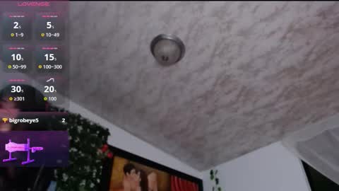 Snapshot of myomi_nix chatting on November 10, 1:26 am myomi online show from November 10, 1:26 am