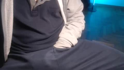 Snapshot of mysecr3tsins chatting on December 4, 11:08 am Ben online show from December 4, 11:08 am