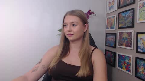 Erica online show from December 2, 8:52 am