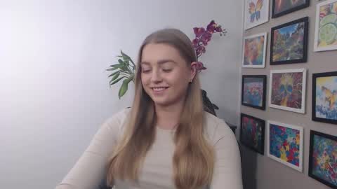 Erica online show from December 3, 1:10 pm