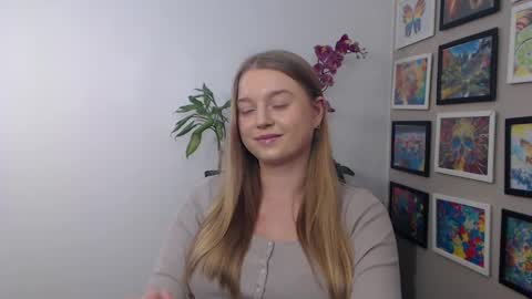 Erica online show from December 4, 12:03 pm