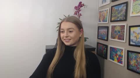 Erica online show from February 10, 1:33 pm