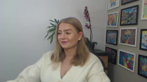 Erica online show from December 17, 10:32 am