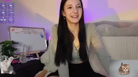 Mia online show from November 23, 5:02 pm