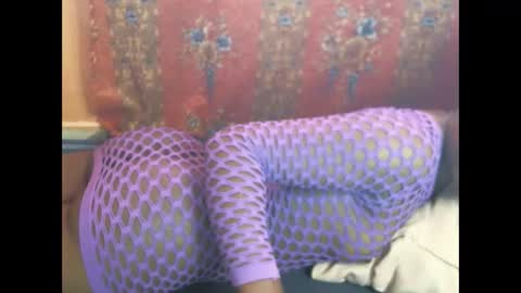 mystic_linna online show from November 25, 7:30 am