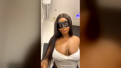 Snapshot of mysticalee1 chatting on December 3, 11:41 am BIG BOOTY MYSTICA LEE online show from December 3, 11:41 am