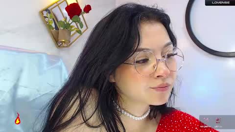 naamah_b online show from February 5, 4:25 pm