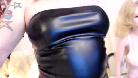 Nadia Vixen online show from May 15, 11:12 pm