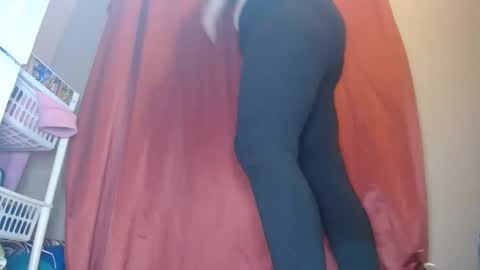 nadinnnea online show from February 3, 8:13 pm