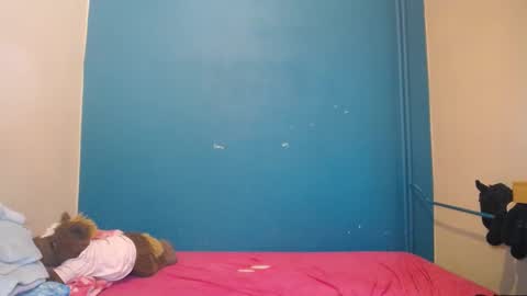 nadinnnea online show from February 18, 11:33 am