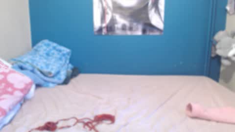 nadinnnea online show from November 7, 9:42 am