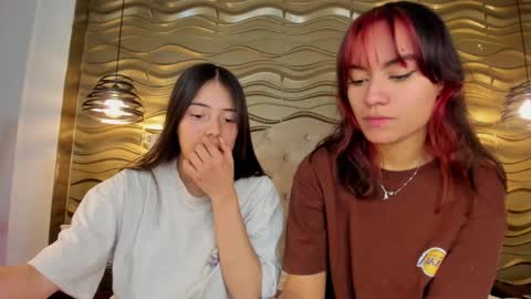 Snapshot of nahia_low chatting on December 2, 4:09 am Valeria online show from December 2, 4:09 am