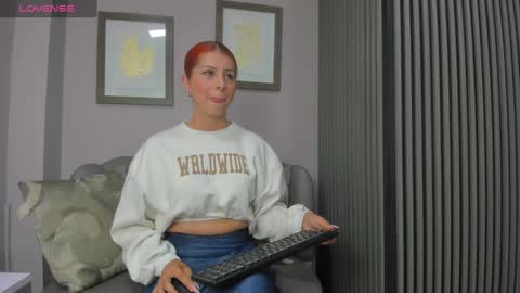 Snapshot of nahiajhonson_ chatting on February 10, 12:39 pm Nahia online show from February 10, 12:39 pm