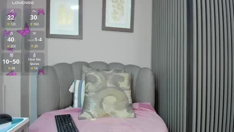 Snapshot of nahiajhonson_ chatting on February 10, 6:45 pm Nahia online show from February 10, 6:45 pm