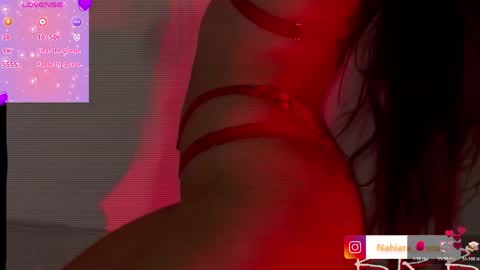 NAHIARA EVANS online show from May 5, 11:07 am