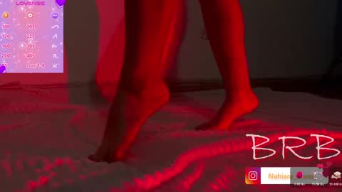 NAHIARA EVANS online show from June 7, 1:10 am