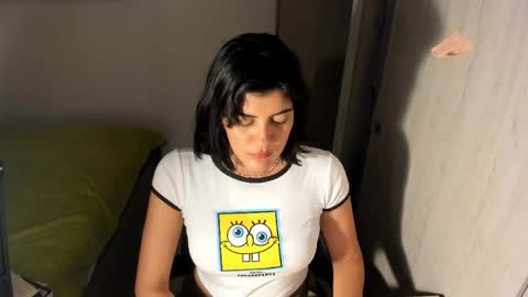 independent model online show from April 21, 3:57 am