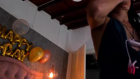   online show from February 1, 9:51 pm