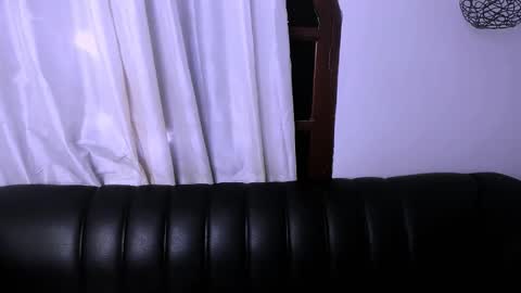 nahomy_hancook online show from January 11, 6:02 pm