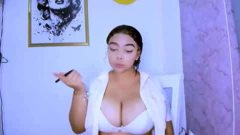 nahomy_hancook online show from March 8, 1:47 am