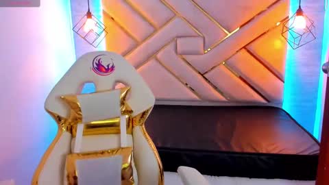    online show from January 19, 11:10 pm