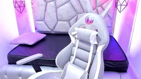    online show from February 1, 1:12 am