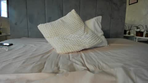 Snapshot of naila18 chatting on January 22, 9:35 am Naila online show from January 22, 9:35 am