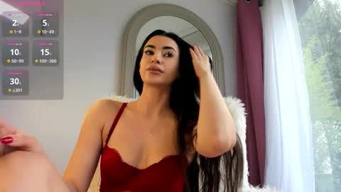 Snapshot of naila18 chatting on October 24, 7:38 am Naila online show from October 24, 7:38 am