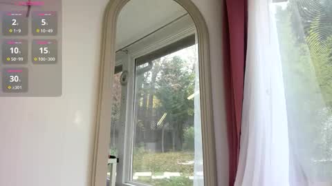 Snapshot of naila18 chatting on October 26, 9:15 am Naila online show from October 26, 9:15 am