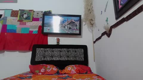 naisha01-nandiny16 online show from December 4, 12:30 am