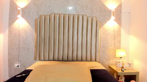 Naisha Rousell online show from October 3, 9:45 pm