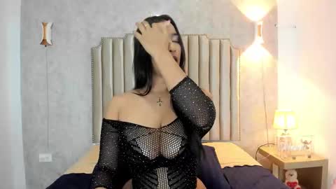 Naisha Rousell online show from February 28, 9:49 pm