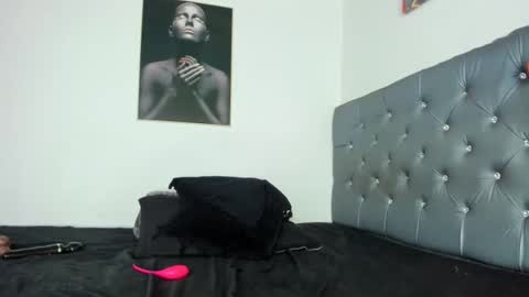 NAJAYLAINDEPENDENT MODEL online show from April 18, 7:58 pm