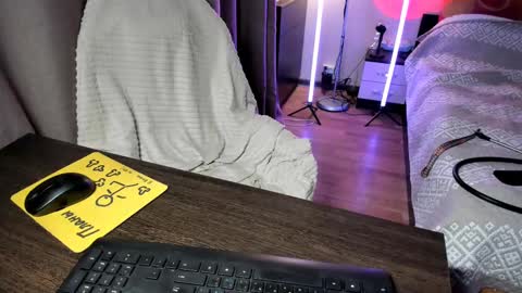 Snapshot of naked_psychologist chatting on March 2, 3:48 pm Asy no face  online show from March 2, 3:48 pm