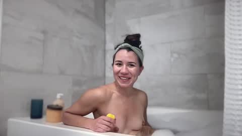 nakedpaint245477 online show from December 23, 6:16 pm