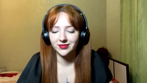 Snapshot of nakitawiggin chatting on February 18, 10:22 am Luna online show from February 18, 10:22 am